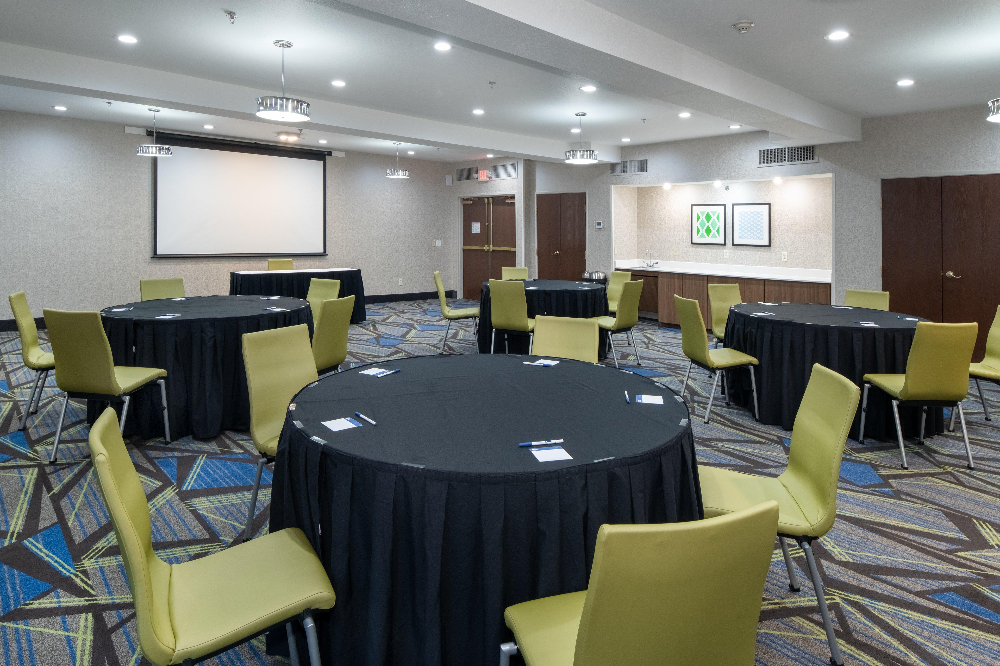 Holiday Inn Express Arlington Interstate 20 Parks Mall By Ihg Екстериор снимка